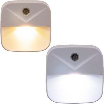 Plug-in LED Night Light Super Smart Dusk to Dawn Sensor Compact Nightlight