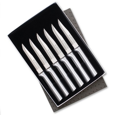 Six Serrated Steak Knives Gift Set w/Silver Handle