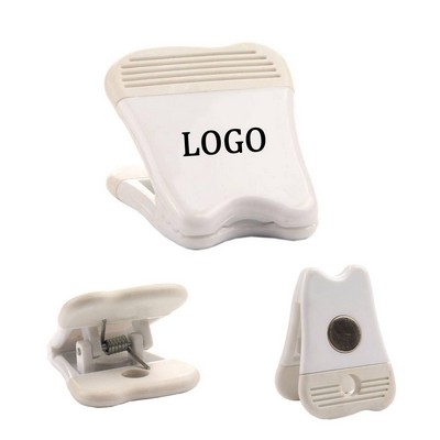 Tooth Shaped Magnetic Memo Clip