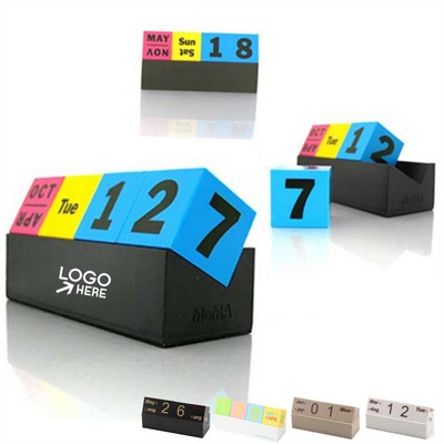 Cubes Perpetual Desk Calendar