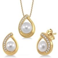 Jilco Inc. Yellow Gold Cultured Pearl Earring & Necklace Set