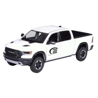 7" White 2019 Ram® 1500 Crew Cab Rebel (u)