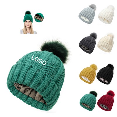 Women Knitted Beanie With Pompom